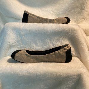 Sweet Toms black & tan Ballet Flats